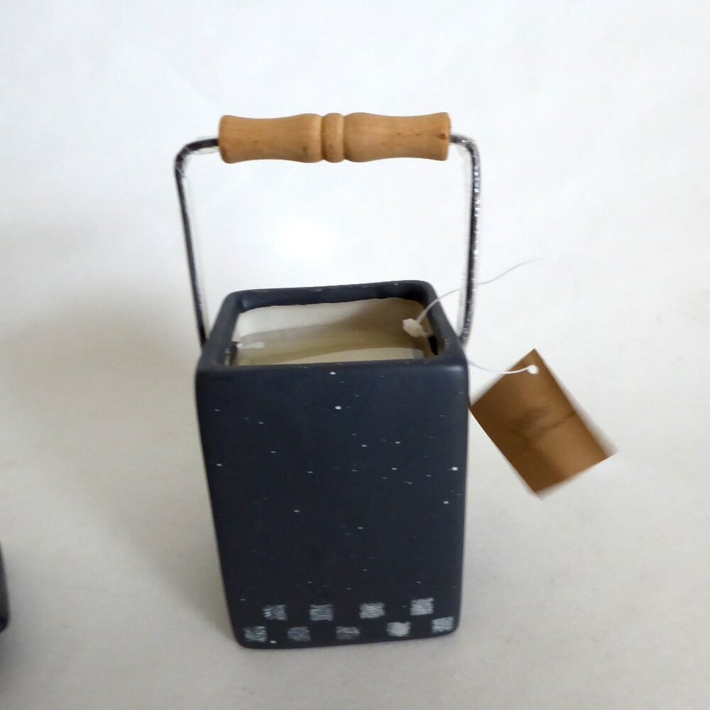 NEW CERAMIC LIDDED MERRY CHRISTMAS SNOWMAN CANDLE HOLDER WITH WOOD HANDLE - Picture 7 of 10